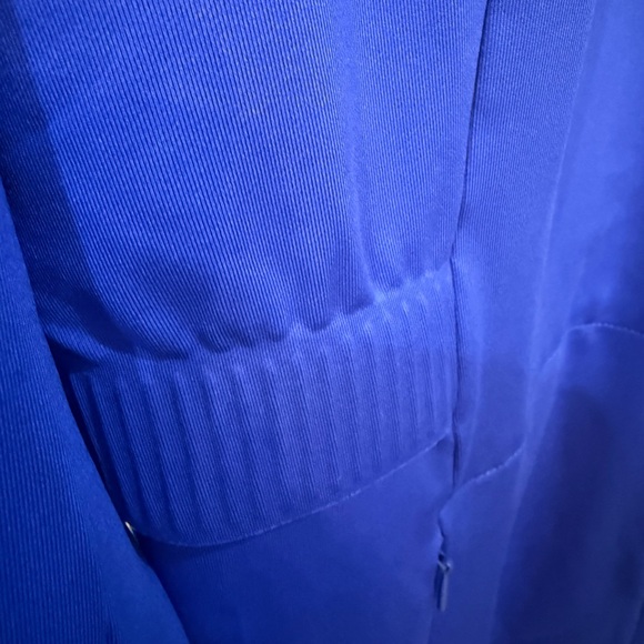 Fabletics Trinity Blue Cold Weather Performance Jacket Size Large NWT - Picture 8 of 13